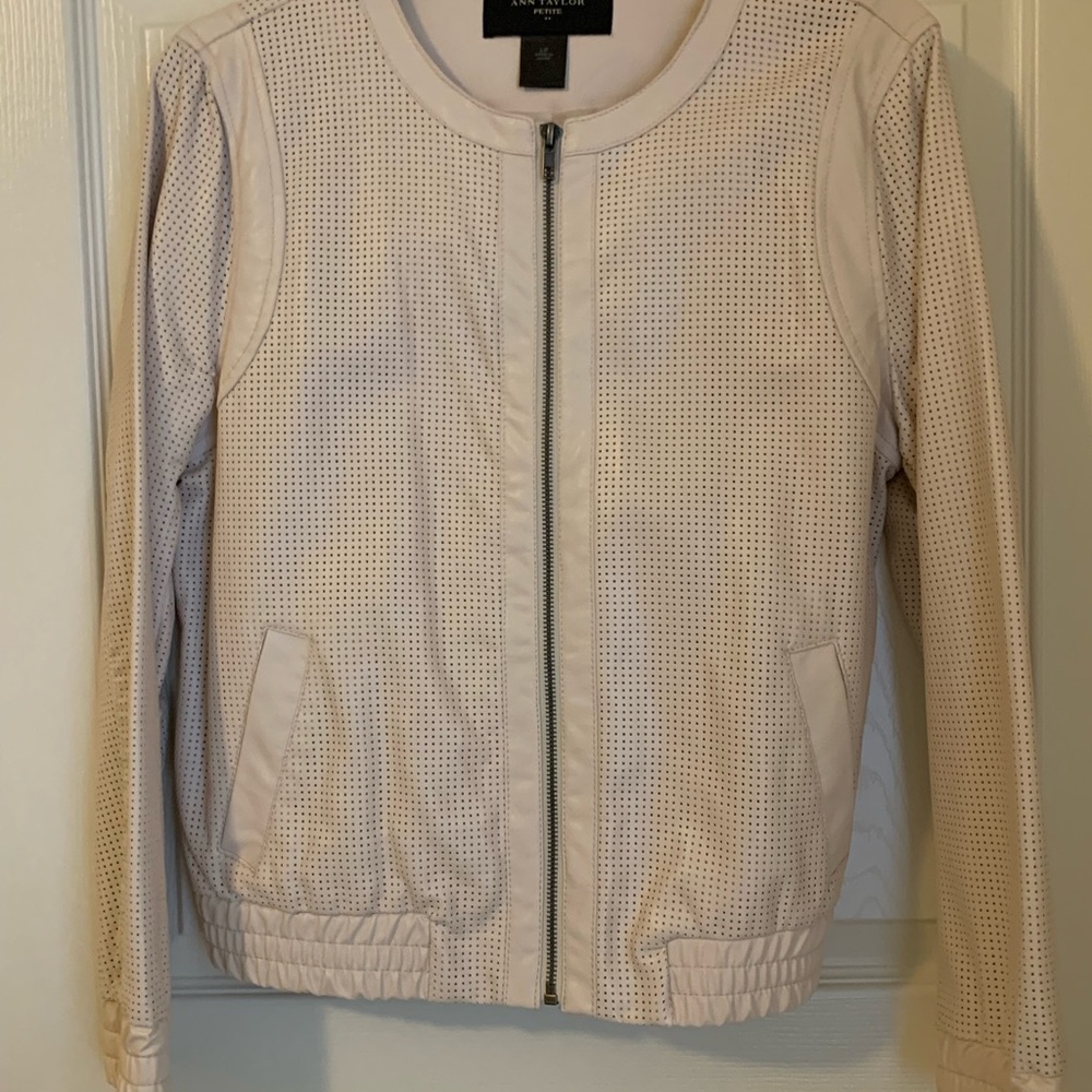 Ann Taylor Petite lined faux leather bomber jacket size LP